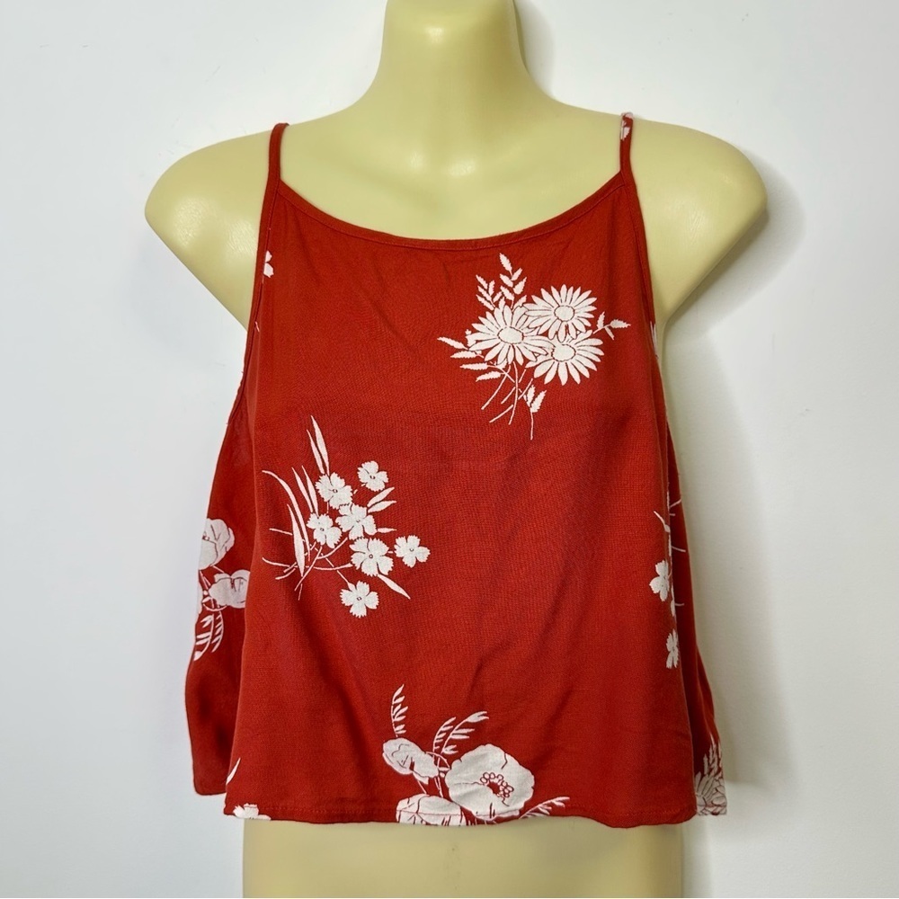 Kimchi Blue Red and White Floral Crop Camisole size S